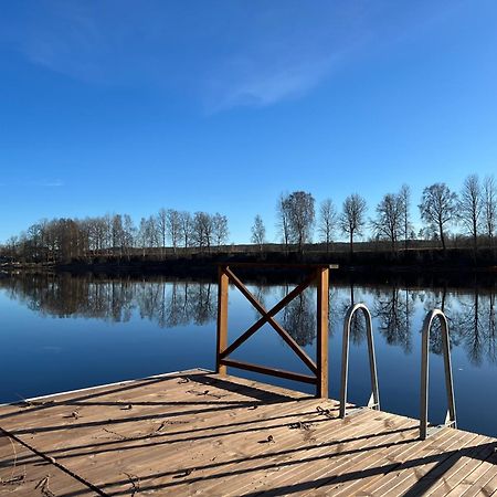 Отель Husby Waerdshus Dala Husby Экстерьер фото